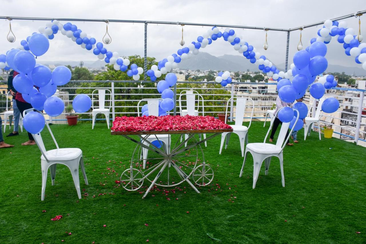 Hotel Lake Bridge Udaipur Esterno foto