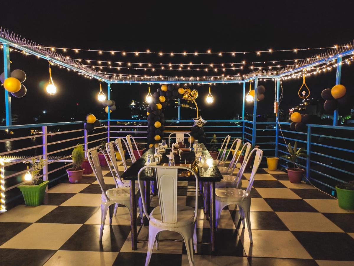 Hotel Lake Bridge Udaipur Esterno foto